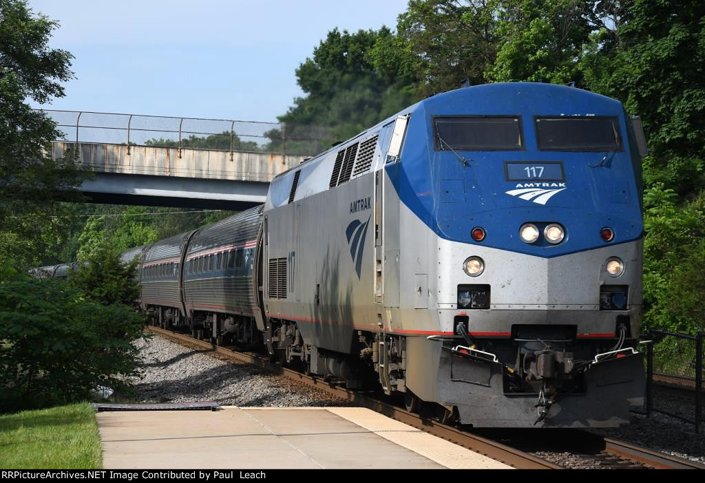 "Northeast Regional" cruises east